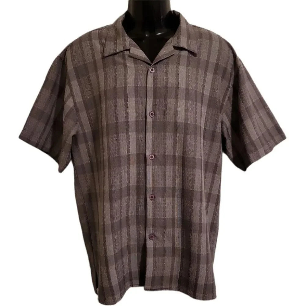 Men's Button Up Shirt by Montique (size L)